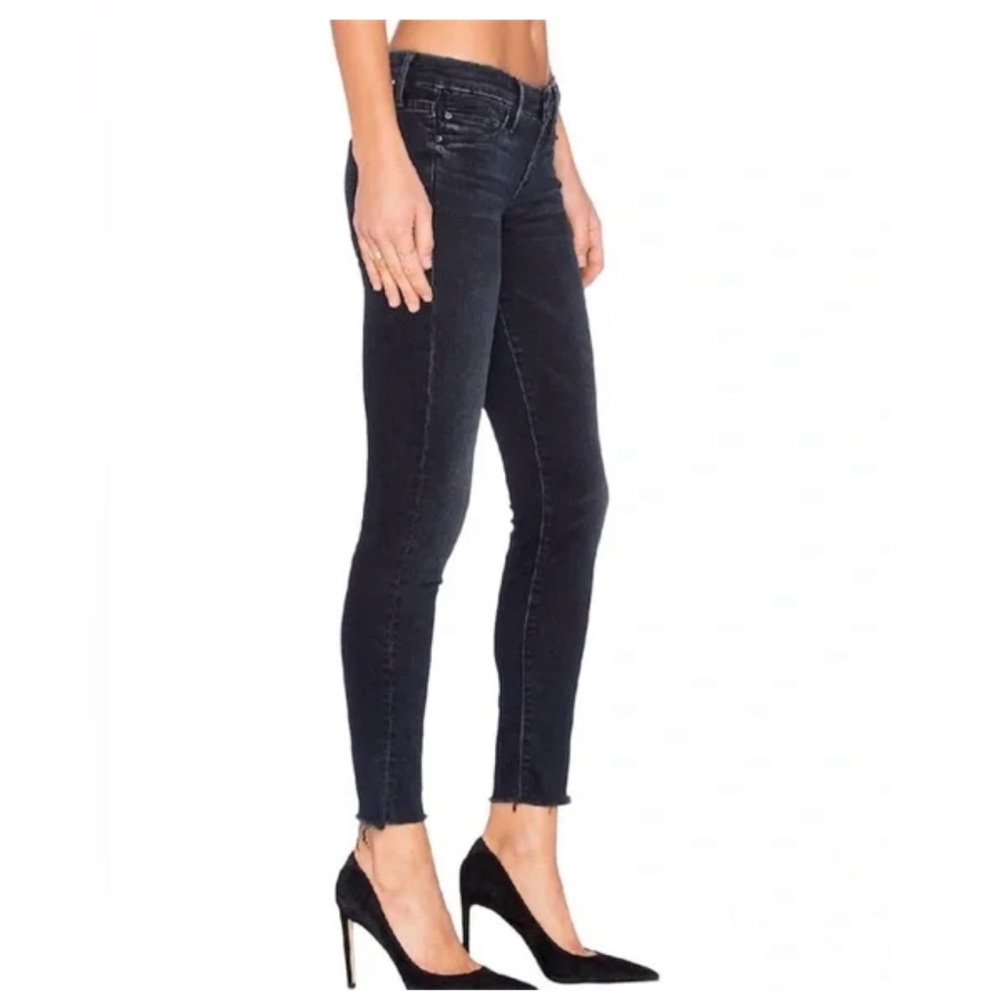 Mother Denim, Looker Ankle Fray, in black wash, size 27
